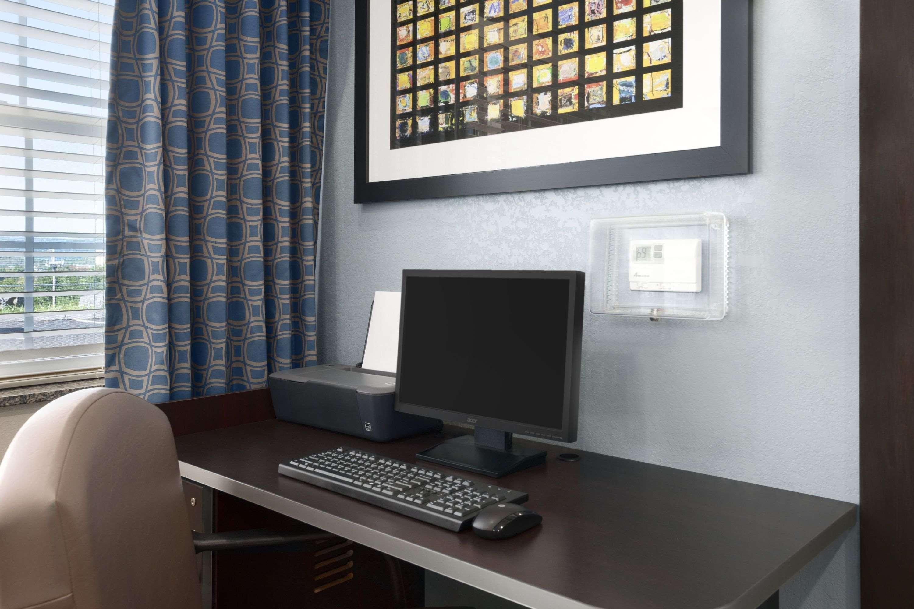 Spark By Hilton Wilkes Barre Esterno foto